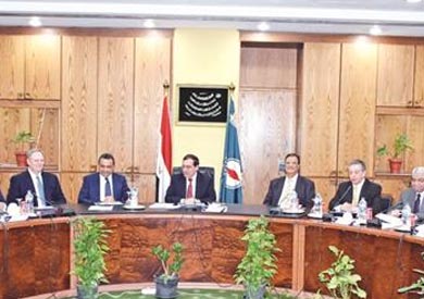 اجتماع اللجنة العليا لمشروع تنمية حقول شمال اسكندرية